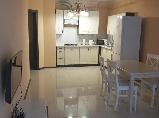 шикарные на ул.княгини ольги ,100к. Apartment Lviv